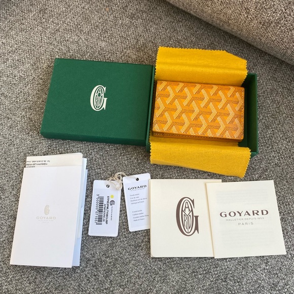 Goyard Handbags - NWT Goyard Saint Pierre Card Wallet Yellow